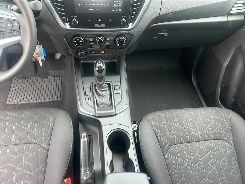 Isuzu D-Max 4x4 LS A/T SpaceCab null-photo-15