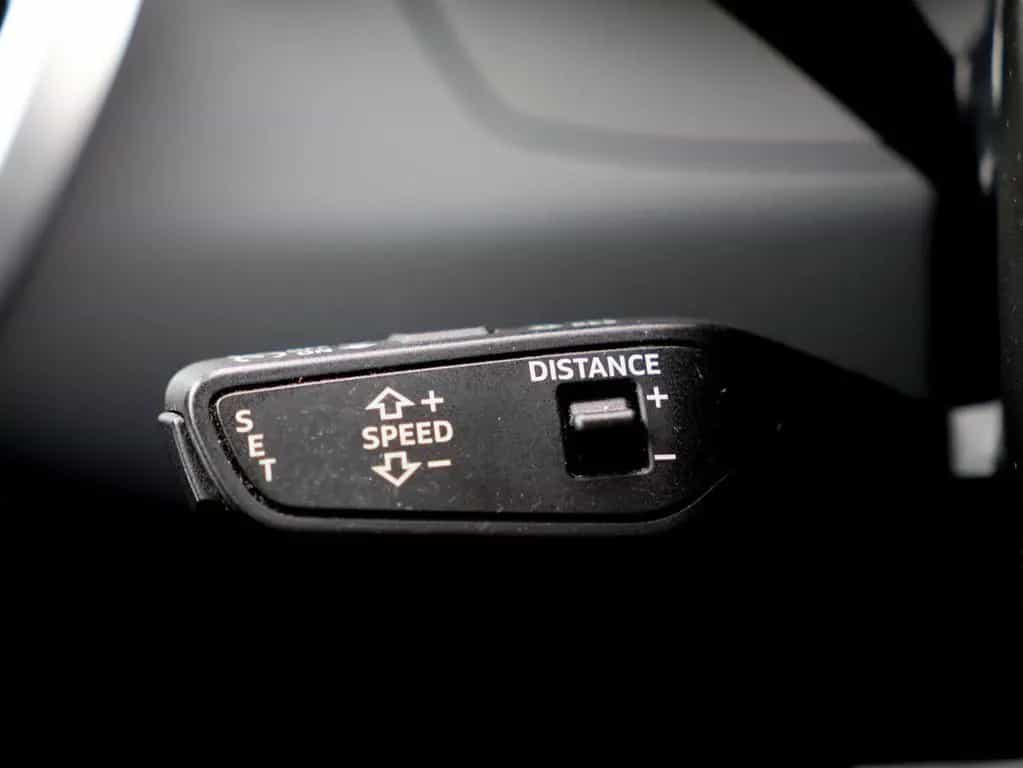 Audi A6 Limousine 40 TDI - PANORAMA / 4-ZONEN / ACC 04/2022-photo-15