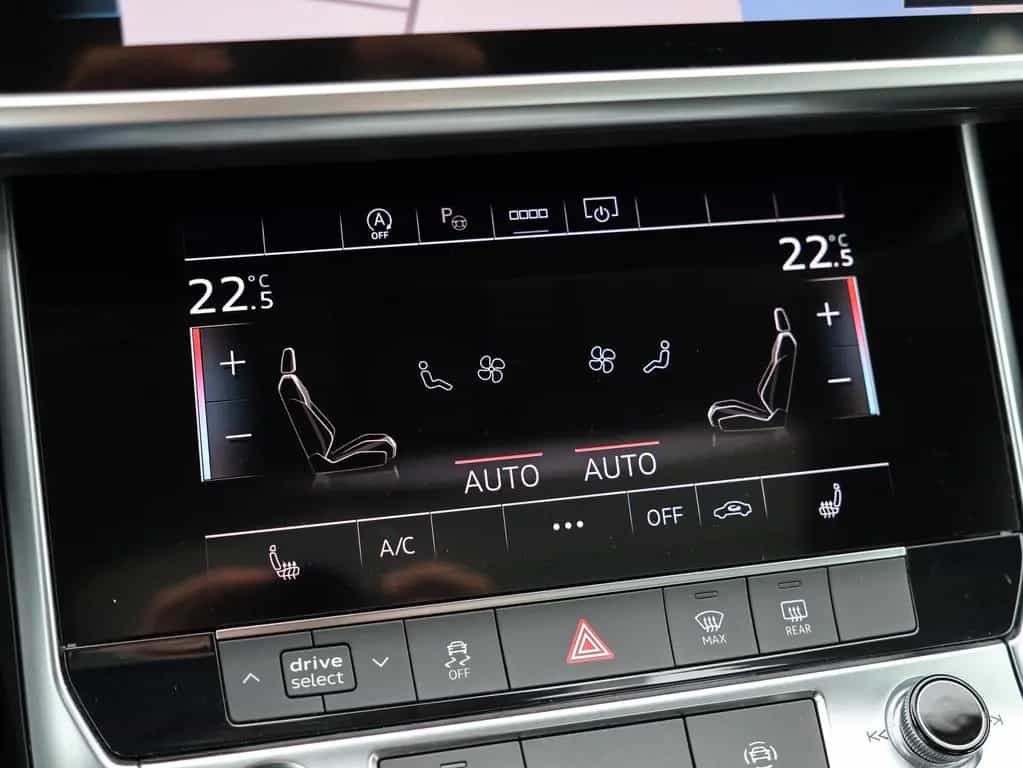Audi A6 Limousine 40 TDI - PANORAMA / 4-ZONEN / ACC 04/2022-photo-18