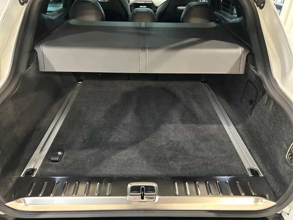Aston Martin DBX 707 07/2025-photo-13