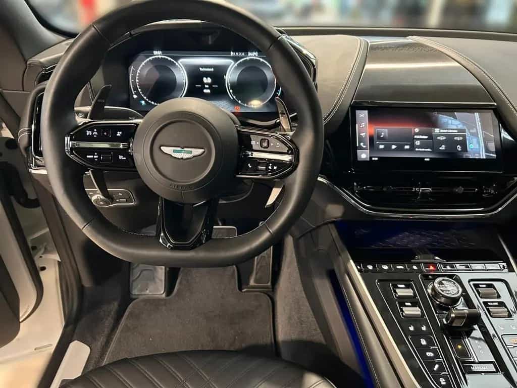 Aston Martin DBX 707 07/2025-photo-8