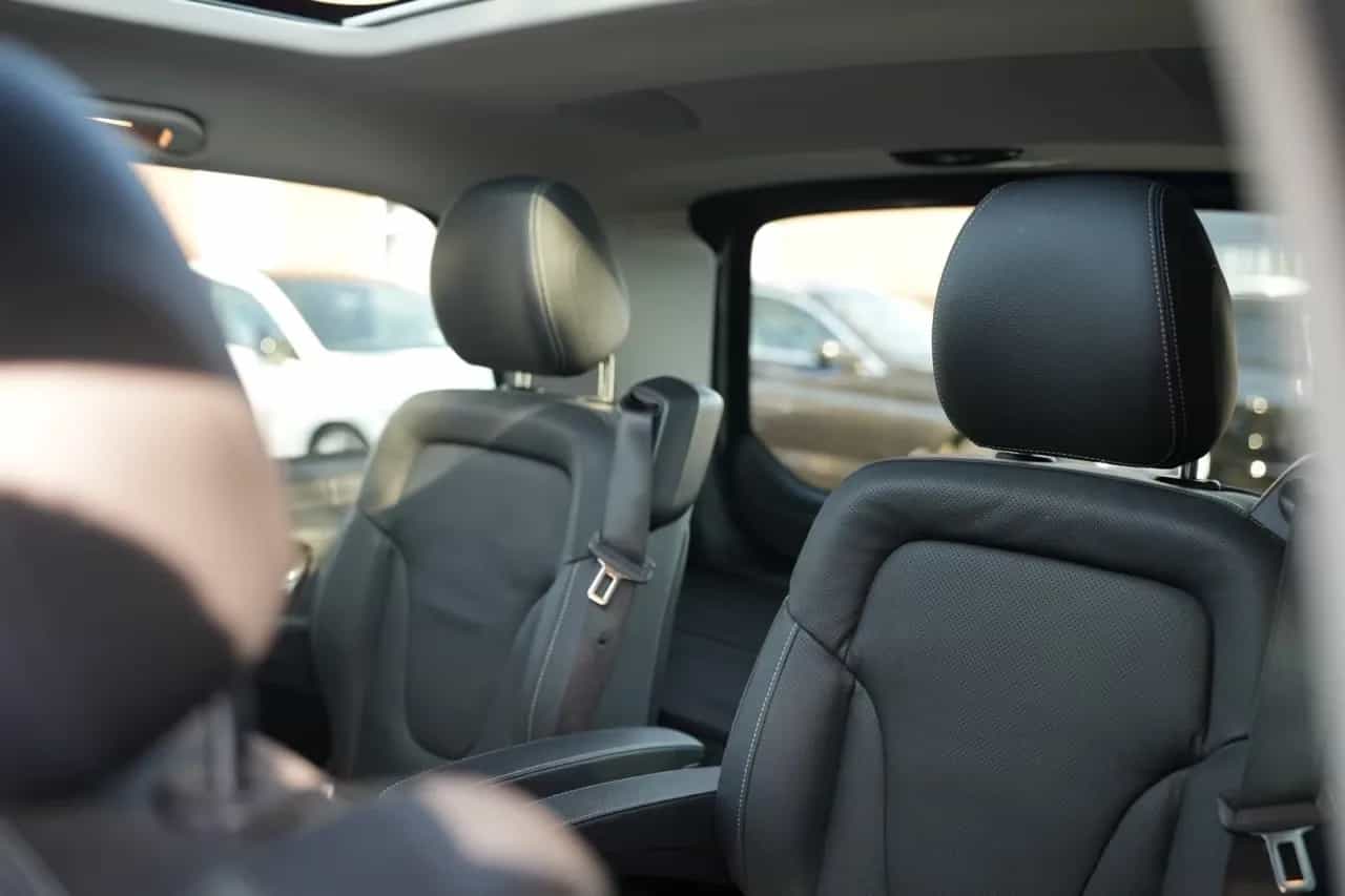 Mercedes-Benz V-Class 300 06/2019-photo-10