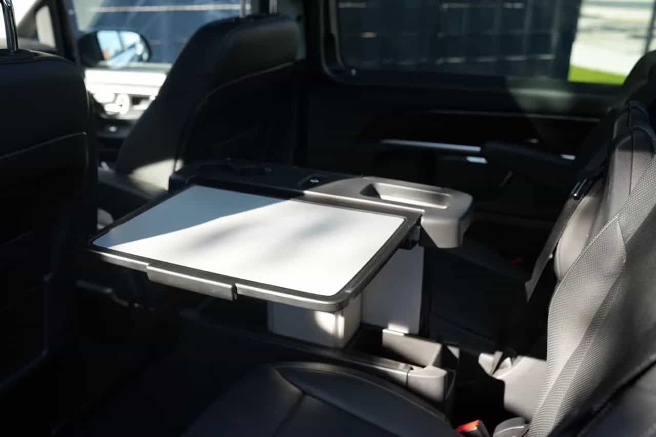 Mercedes-Benz V-Class 300 06/2019-photo-11