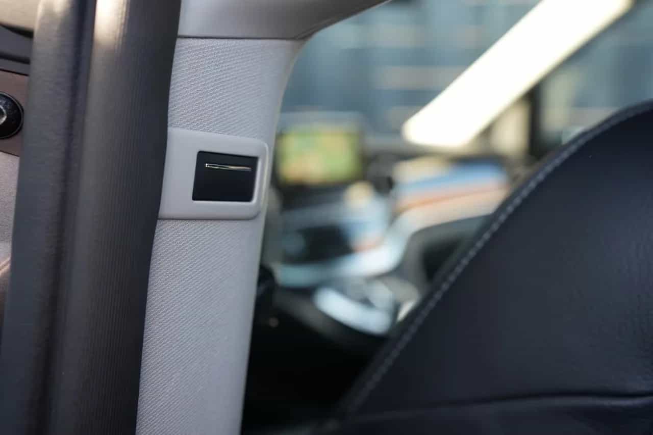 Mercedes-Benz V-Class 300 06/2019-photo-12