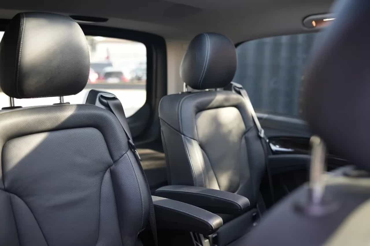 Mercedes-Benz V-Class 300 06/2019-photo-14
