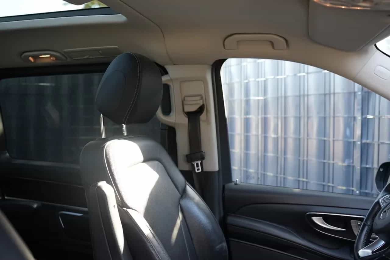 Mercedes-Benz V-Class 300 06/2019-photo-17