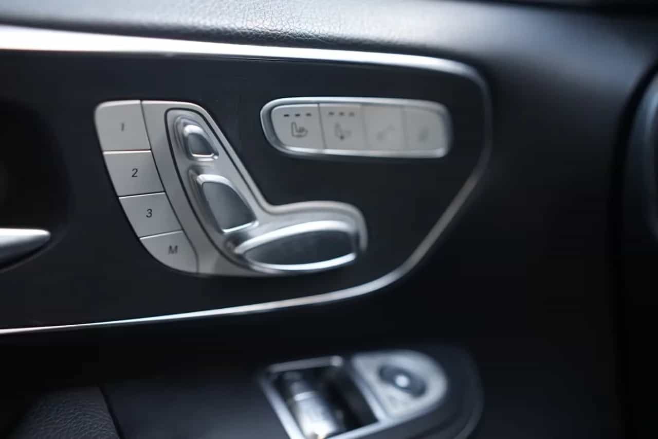 Mercedes-Benz V-Class 300 06/2019-photo-24