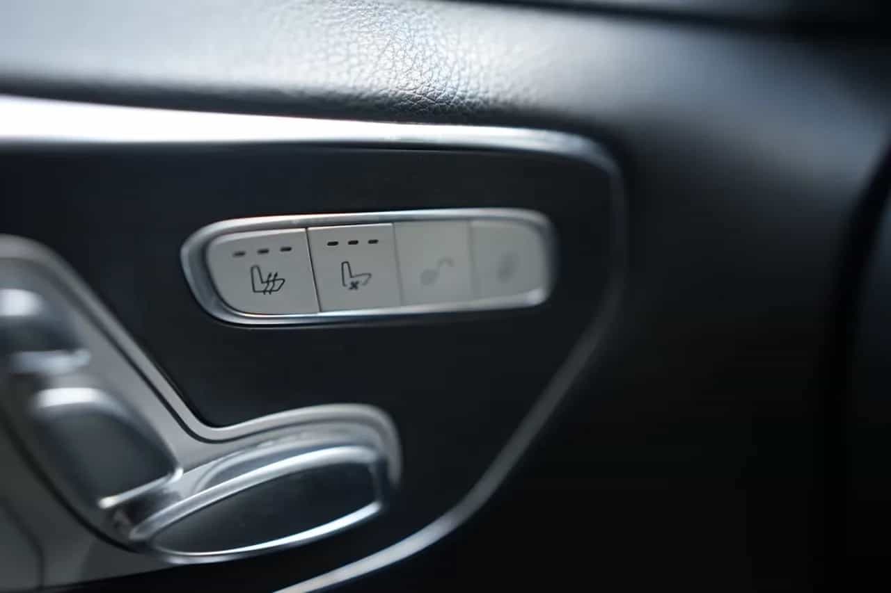 Mercedes-Benz V-Class 300 06/2019-photo-25