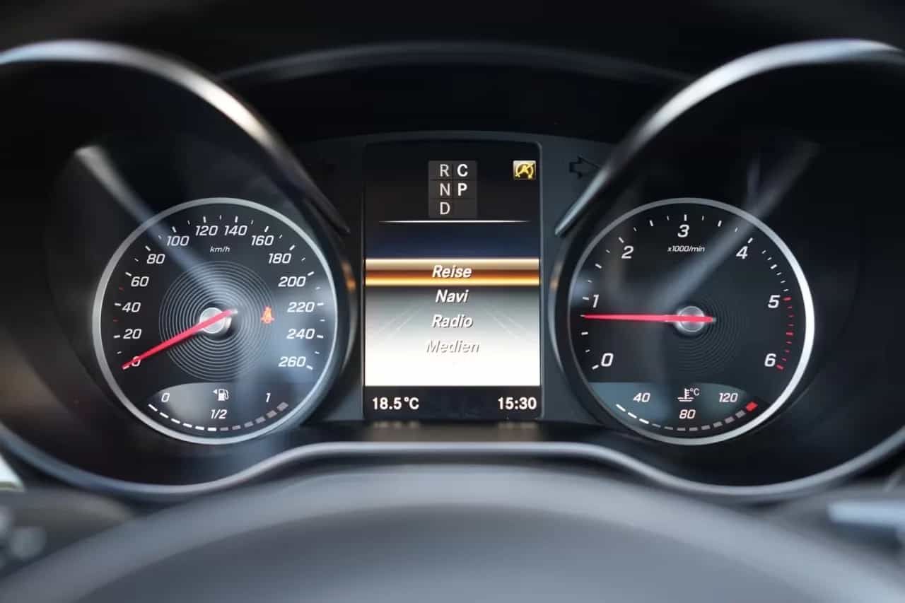 Mercedes-Benz V-Class 300 06/2019-photo-32