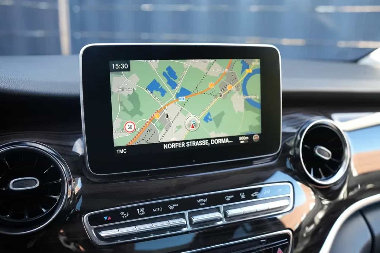 Mercedes-Benz V-Class 300 06/2019-photo-40