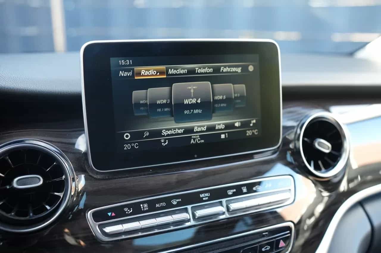 Mercedes-Benz V-Class 300 06/2019-photo-44