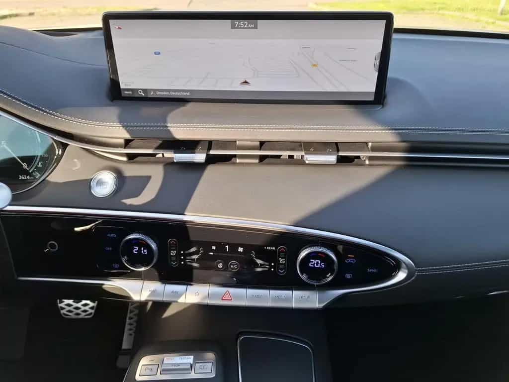Genesis GV70 2.2D AWD Sport Line 11/2024-photo-25