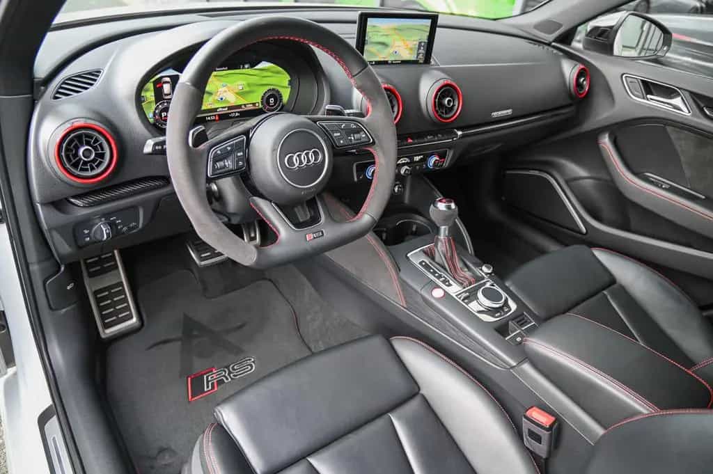 Audi RS3 Sportback 2.5 TFSI RS-Sitze* Virtual* 280kmh 06/2019-photo-9