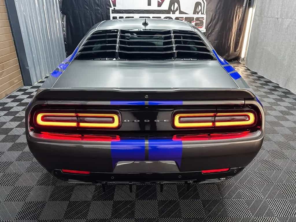 Dodge Challenger 5.7 HEMI R/T WIDEBODY SHA Camera 12/2022-photo-11