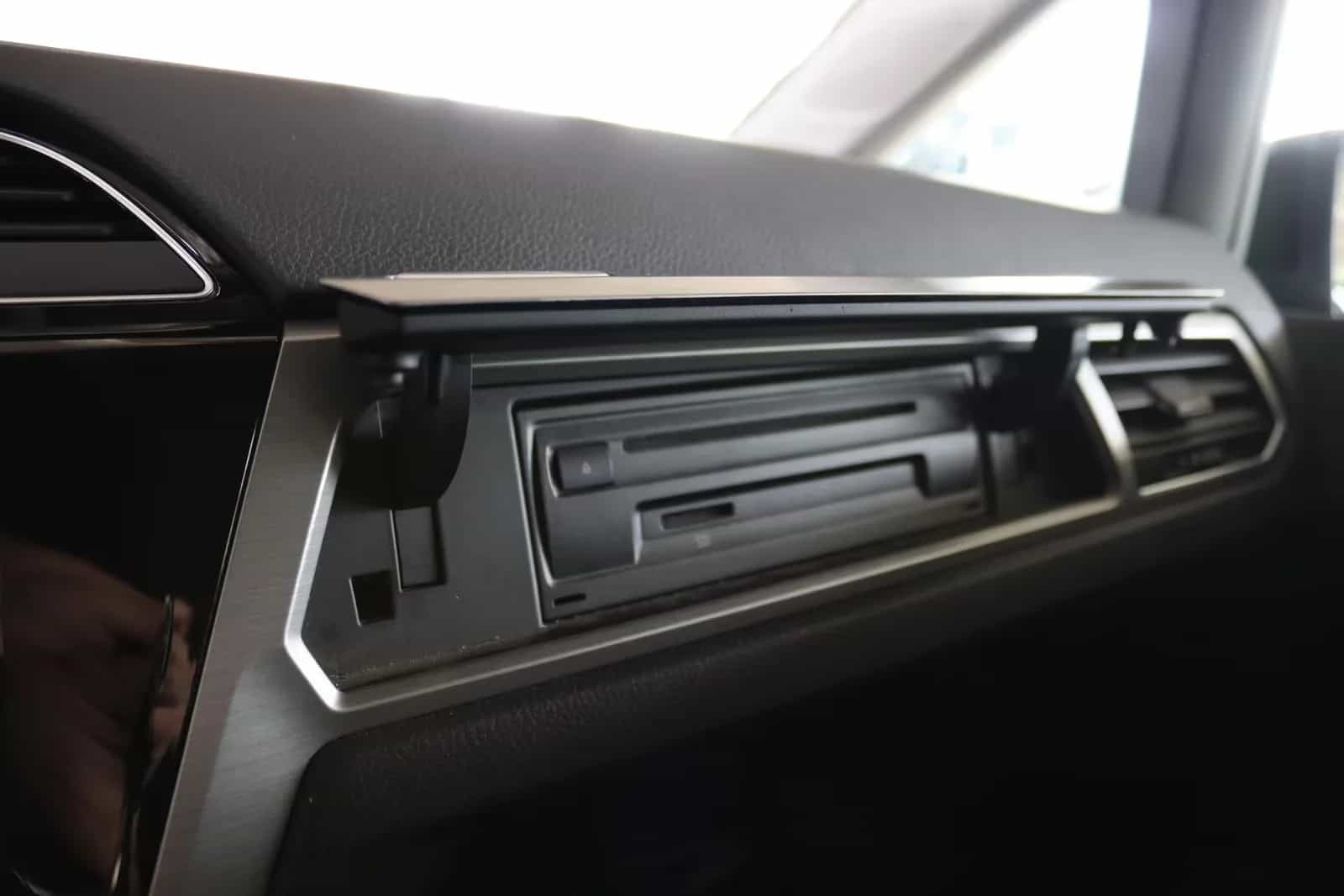 Volkswagen Touran 08/2018-photo-11