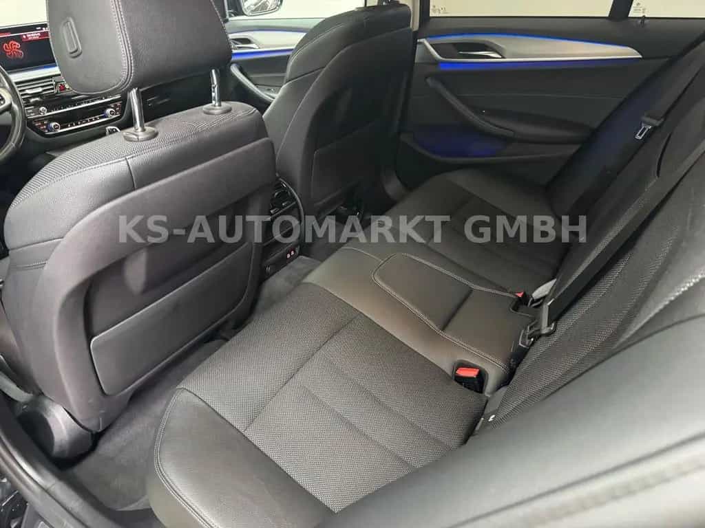 BMW 5 Series 540 i Lim. xDrive Sport Line*Schiebedach*LED* 10/2019-photo-10