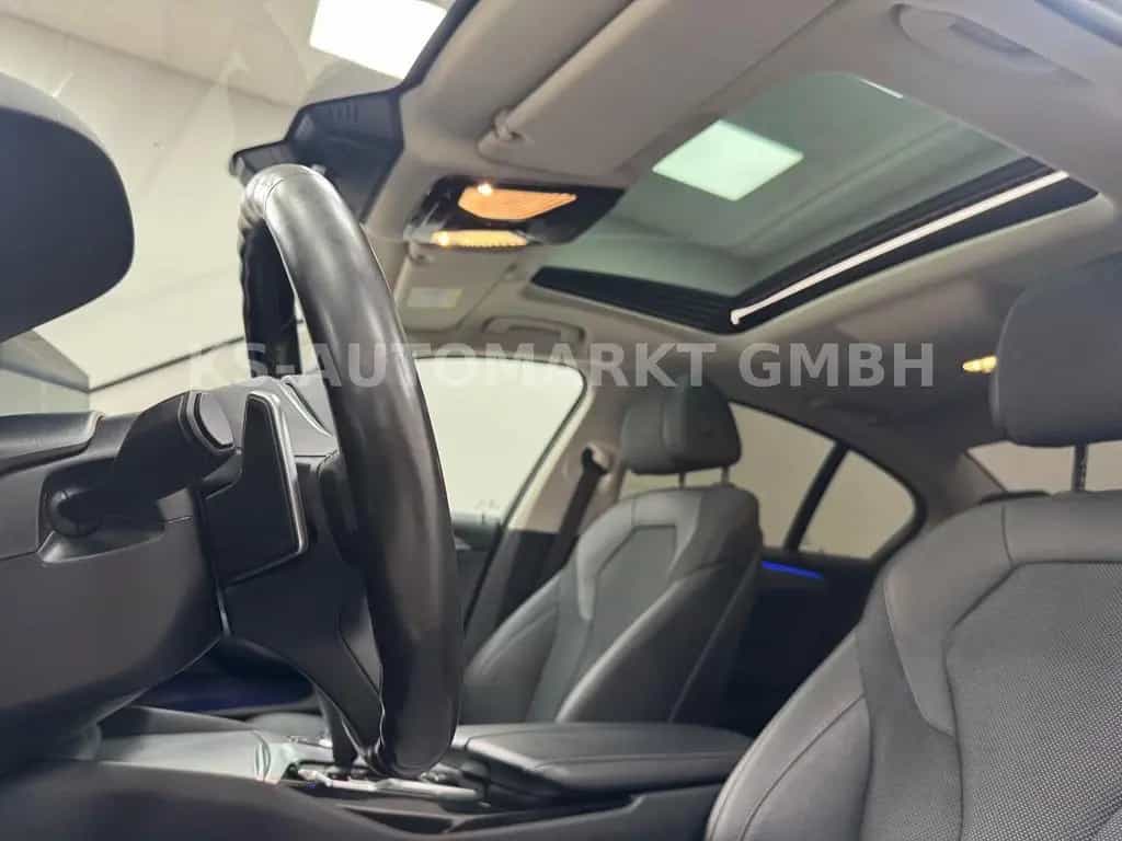 BMW 5 Series 540 i Lim. xDrive Sport Line*Schiebedach*LED* 10/2019-photo-11