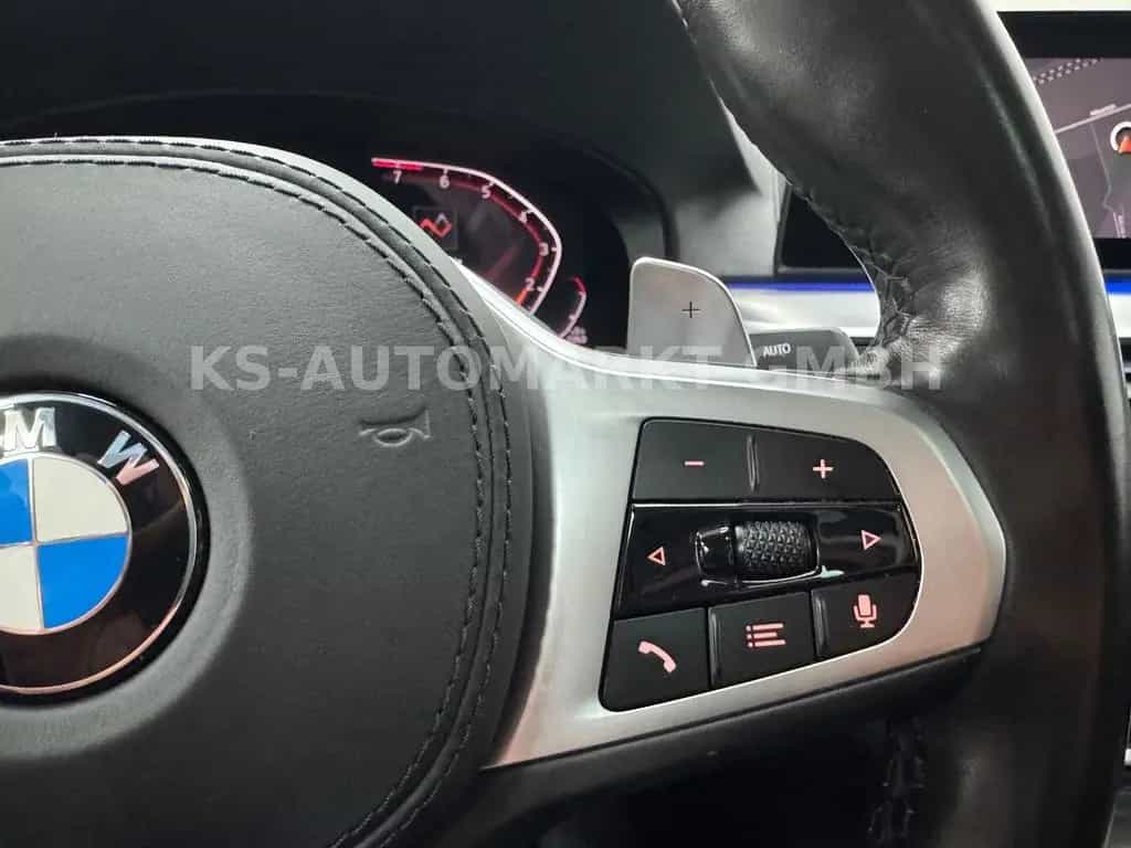 BMW 5 Series 540 i Lim. xDrive Sport Line*Schiebedach*LED* 10/2019-photo-14