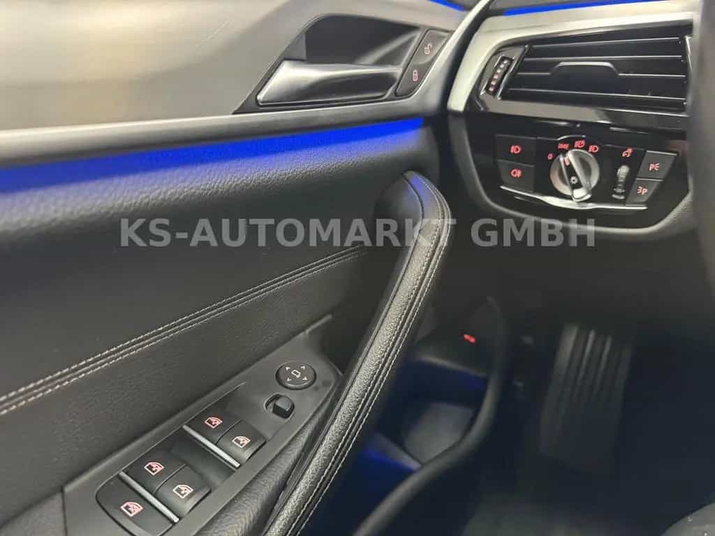 BMW 5 Series 540 i Lim. xDrive Sport Line*Schiebedach*LED* 10/2019-photo-16