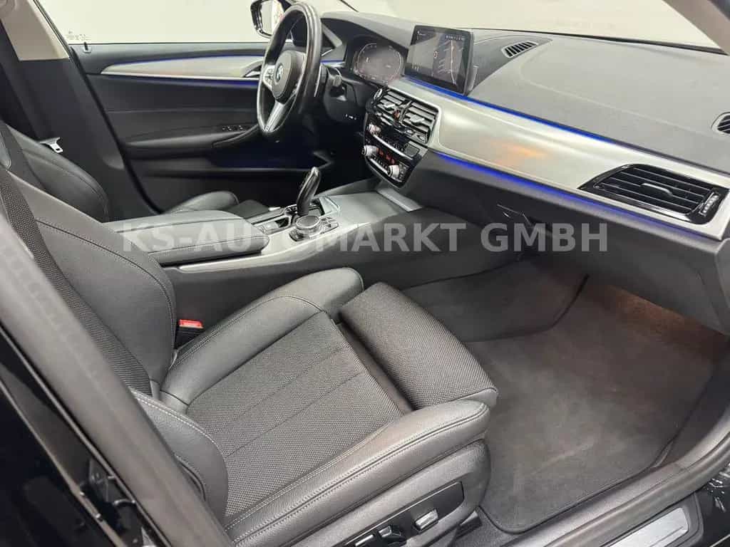 BMW 5 Series 540 i Lim. xDrive Sport Line*Schiebedach*LED* 10/2019-photo-9