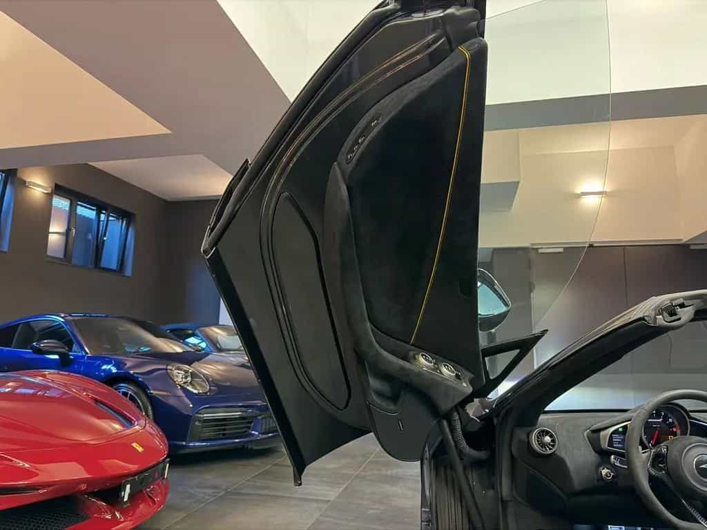 McLaren 650S Spider NUR 8650 KM/SERVICE NEU/GARANTIE 10/2015-photo-9