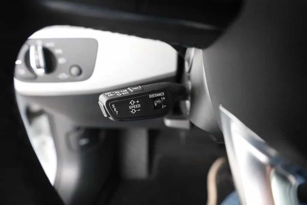Audi A4 40 TDI S-Tronic OptikSchwarz AHK ACC Leder 02/2021-photo-19