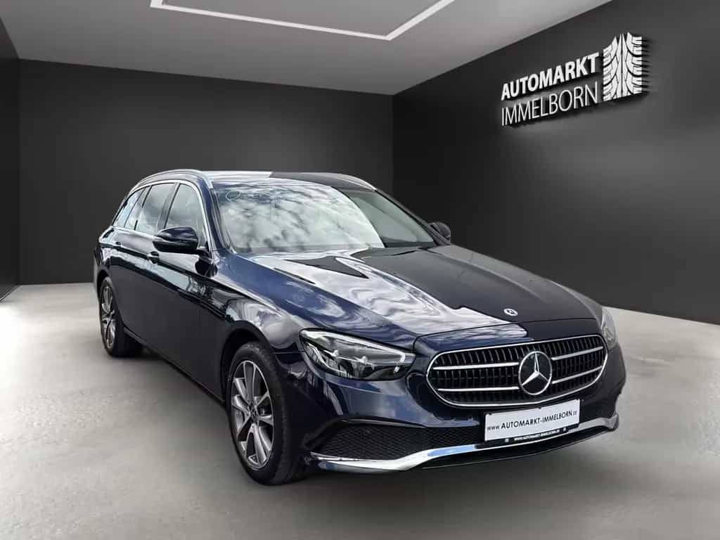 Mercedes-Benz E-Class VollLeder*7Sitzer*LED*Navi*DAB*MBUX*1Hand 05/2022-photo-0
