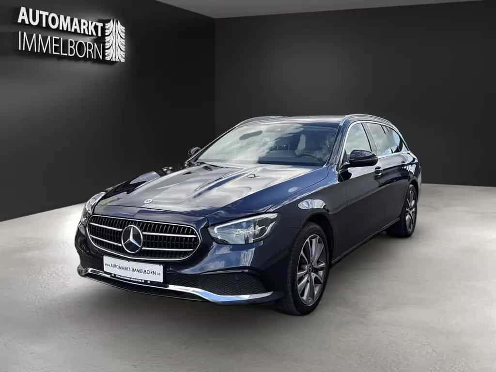 Mercedes-Benz E-Class VollLeder*7Sitzer*LED*Navi*DAB*MBUX*1Hand 05/2022-photo-1