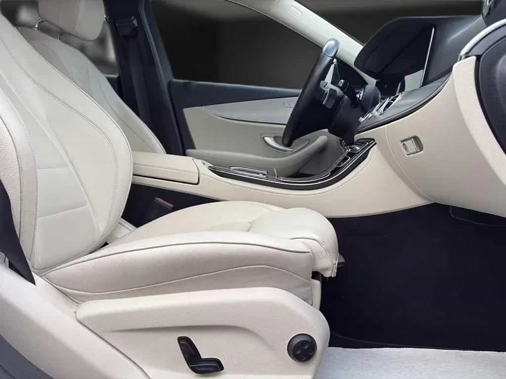 Mercedes-Benz E-Class VollLeder*7Sitzer*LED*Navi*DAB*MBUX*1Hand 05/2022-photo-17