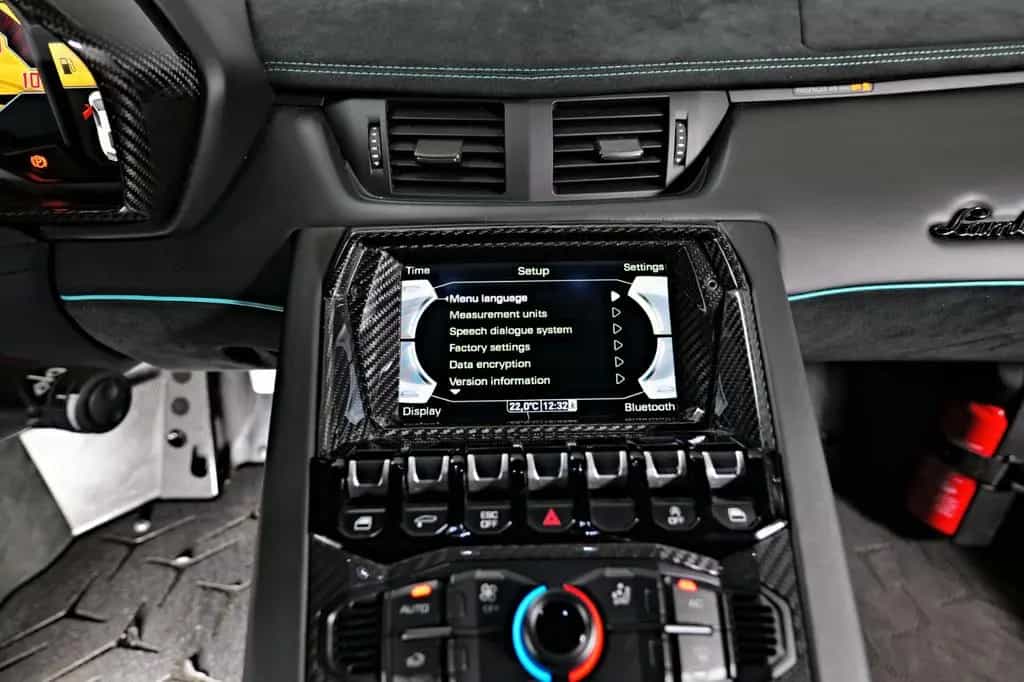 Lamborghini Aventador LP 750-4 SV Superveloce 10/2015-photo-17