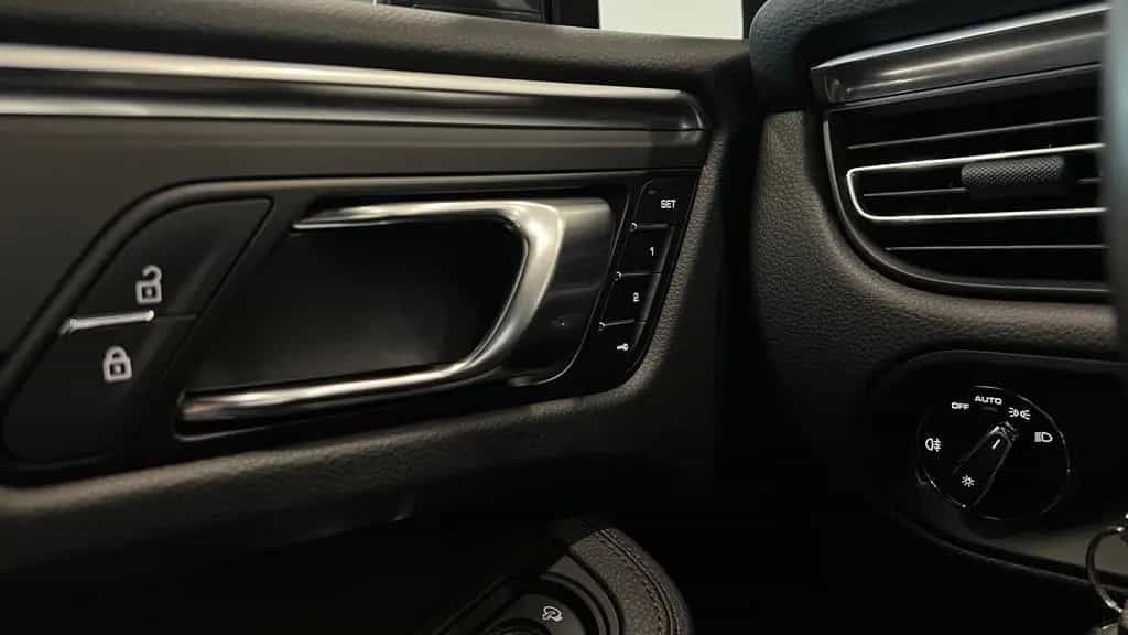 Porsche Macan III PANO AHK PDLS+ Totwinkel ACC Kamera 10/2021-photo-23