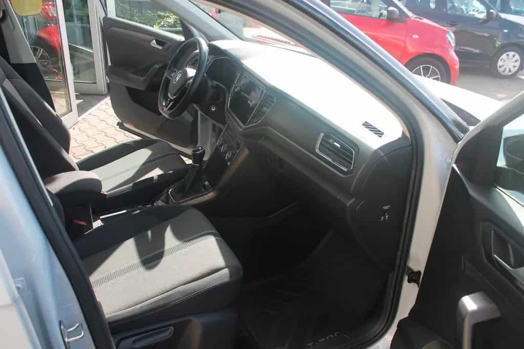 Volkswagen T-Roc 1.5 TSI ACT Style*LED*P-Dach*1.Hd*Navi*PDC 05/2018-photo-4