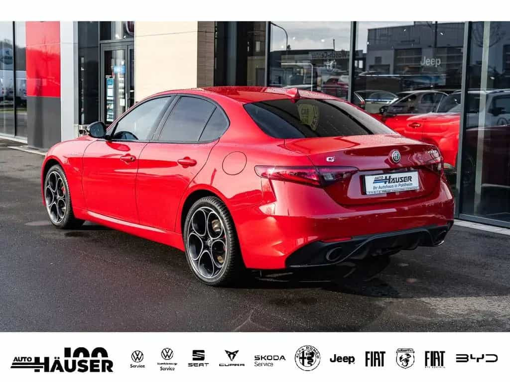 Alfa Romeo Giulia Veloce 2.0 Turbo AT8 Q4 AHK ASSISTENZ BI- 09/2022-photo-3