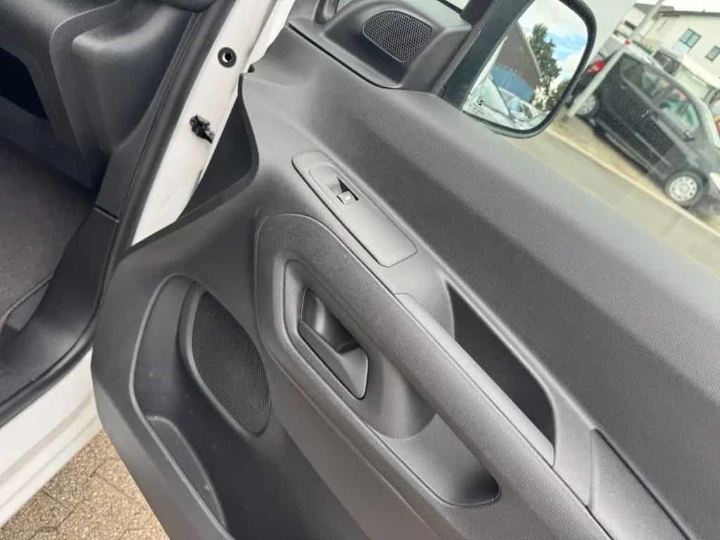 Citroën Berlingo Kasten AUTOMATIK 1.HD Klima PDC 11/2020-photo-13