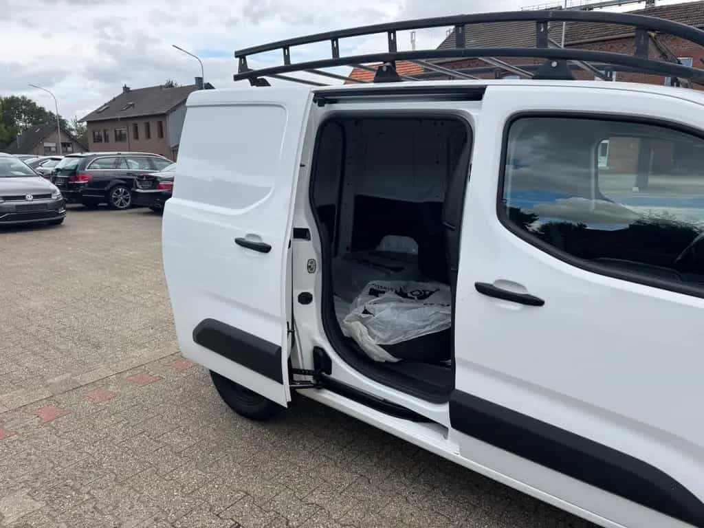 Citroën Berlingo Kasten AUTOMATIK 1.HD Klima PDC 11/2020-photo-8