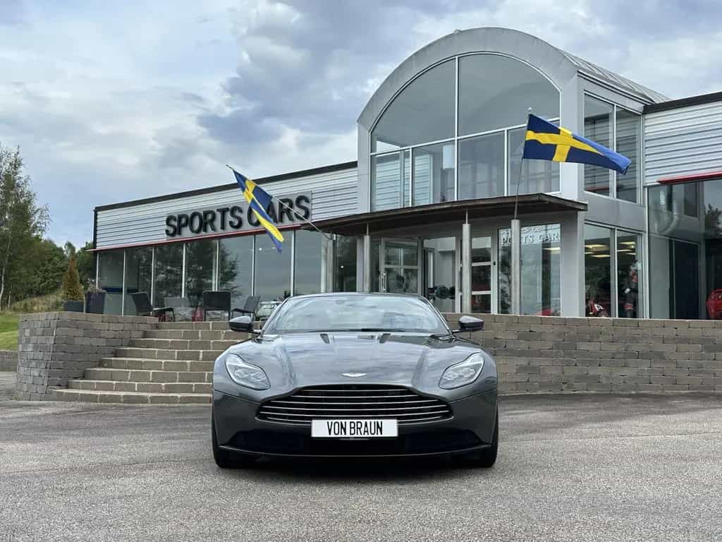Aston Martin CEO Launch Edition 02/2017-photo-2