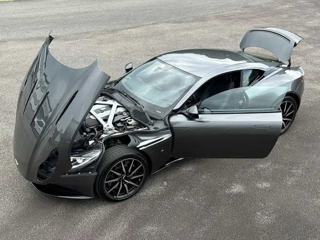 Aston Martin CEO Launch Edition 02/2017-photo-5