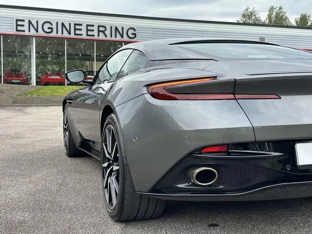 Aston Martin CEO Launch Edition 02/2017-photo-6