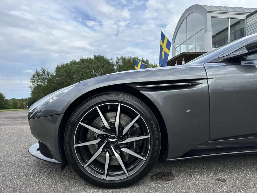 Aston Martin CEO Launch Edition 02/2017-photo-7