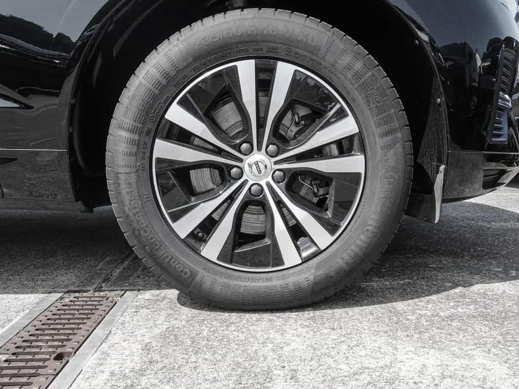 Volvo XC60 Momentum Pro 2WD B4 Diesel EU6d 06/2022-photo-5