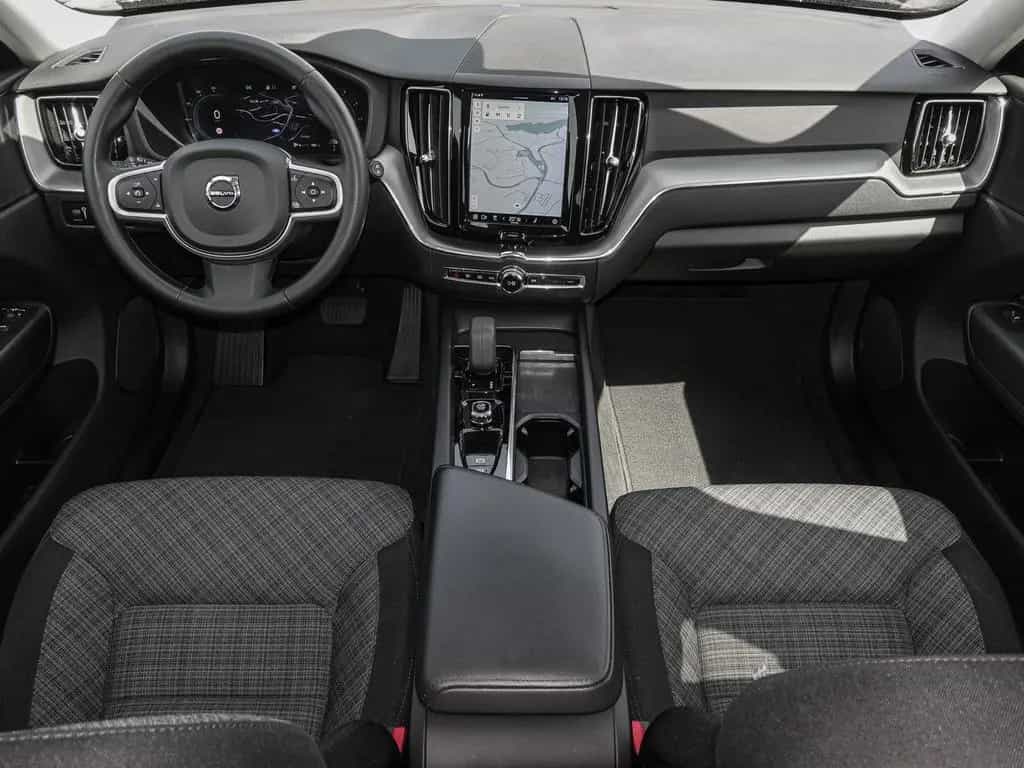 Volvo XC60 Momentum Pro 2WD B4 Diesel EU6d 06/2022-photo-8