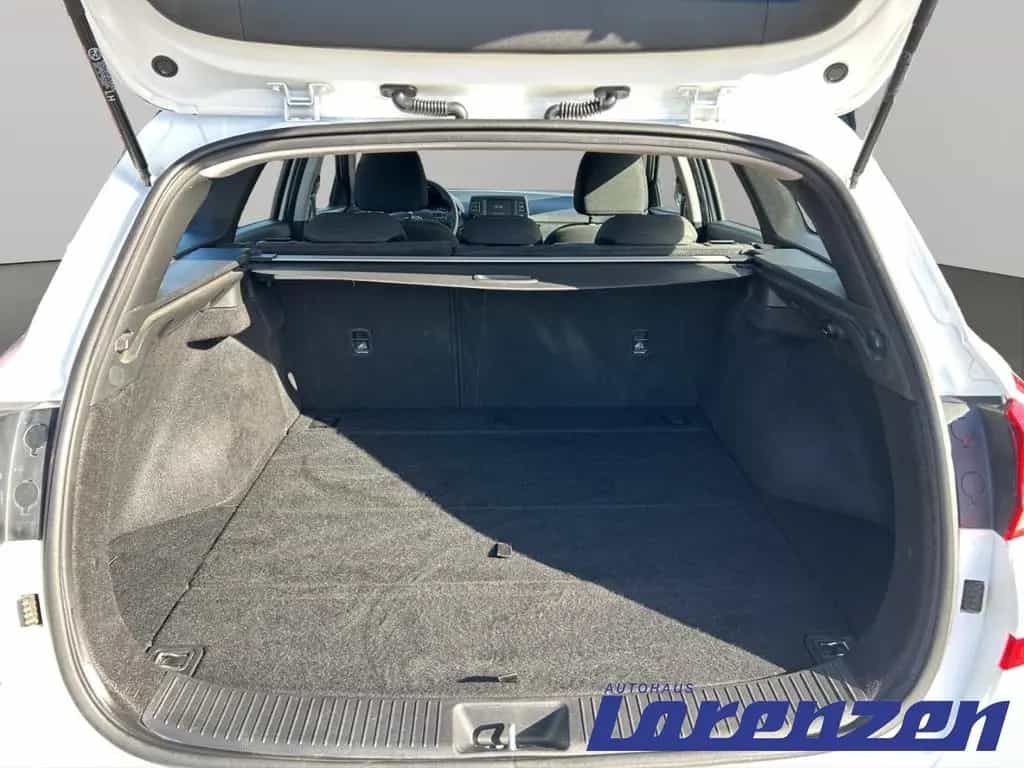 Hyundai i30 PDE 1.4 Kombi Select Spurhalteass. Fernlicht 03/2018-photo-17