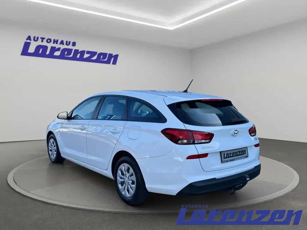 Hyundai i30 PDE 1.4 Kombi Select Spurhalteass. Fernlicht 03/2018-photo-6