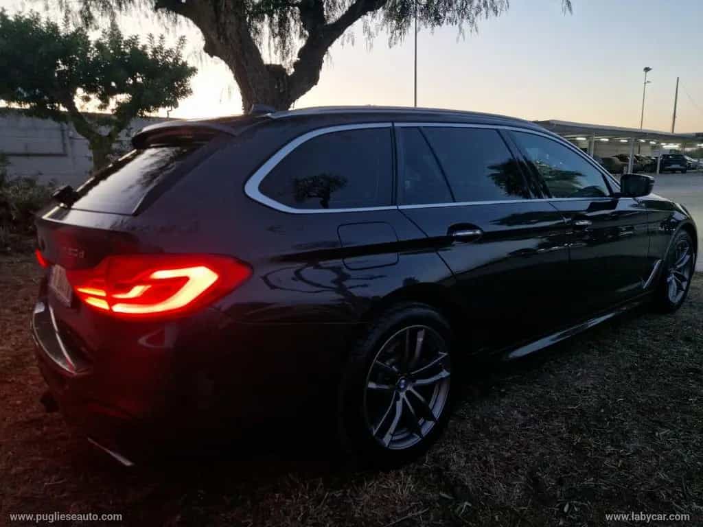 BMW 5 Series 520d aut. Touring Msport TETTO LUCI AMBIENTE 04/2019-photo-3