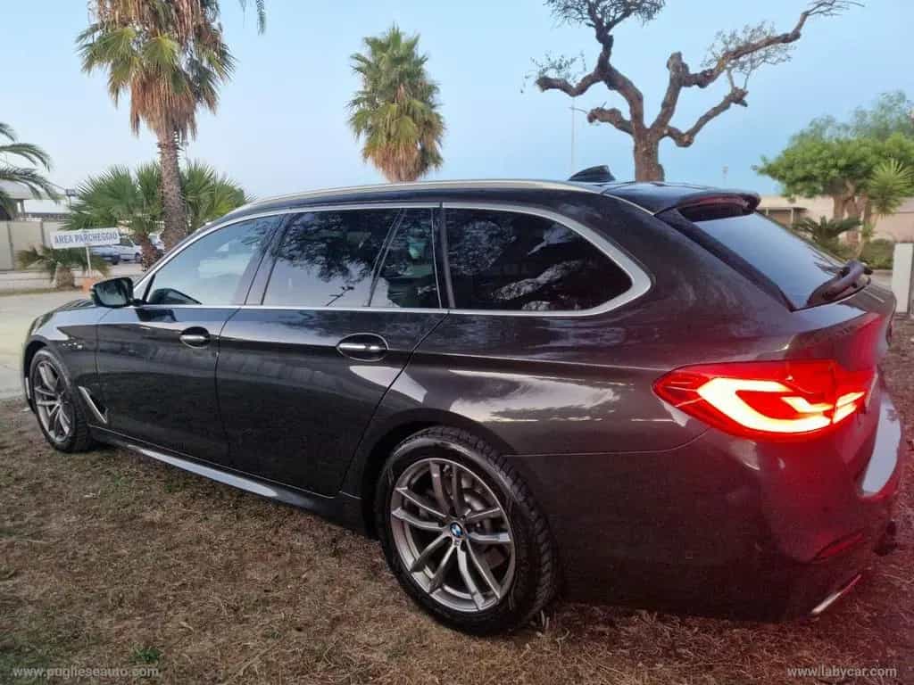 BMW 5 Series 520d aut. Touring Msport TETTO LUCI AMBIENTE 04/2019-photo-4