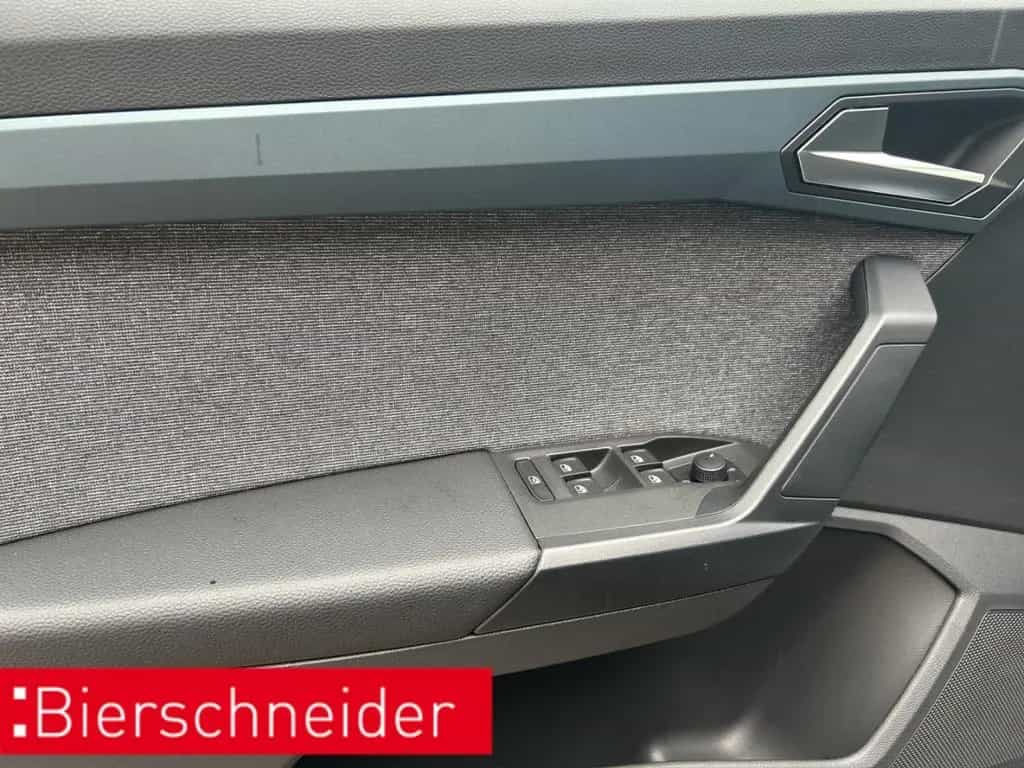 Seat Arona 1.0 TSI DSG Xperience NAVI CAM SHZ 01/2025-photo-12