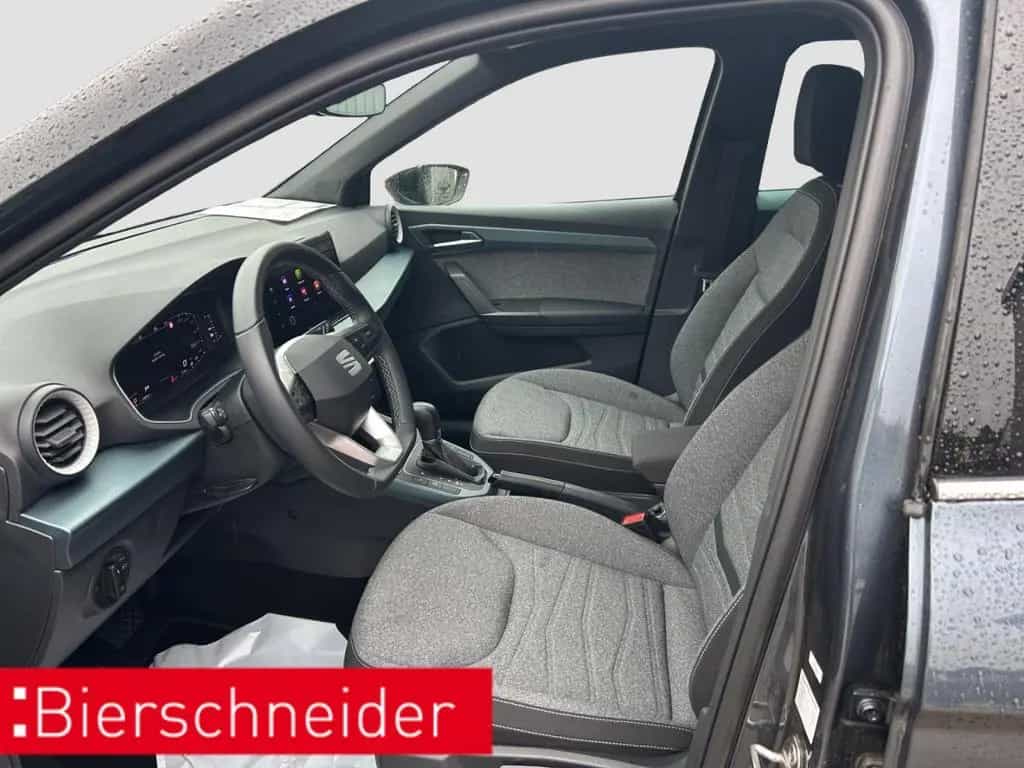 Seat Arona 1.0 TSI DSG Xperience NAVI CAM SHZ 01/2025-photo-13