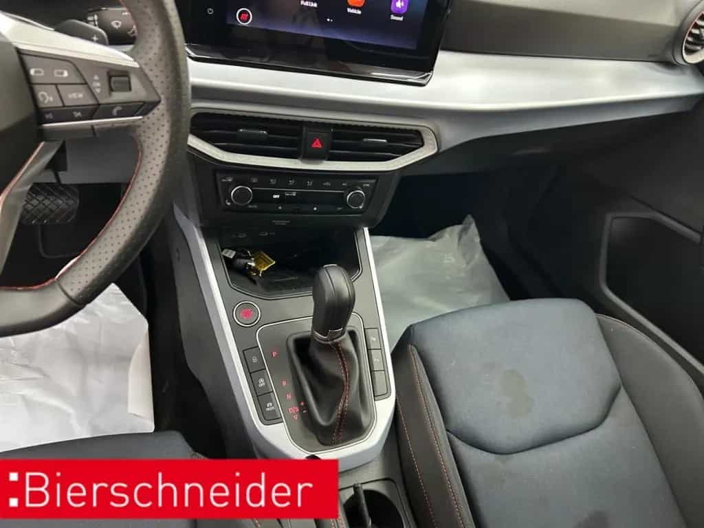 Seat Arona 1.0 TSI DSG FR NAVI CAM SHZ 01/2025-photo-19
