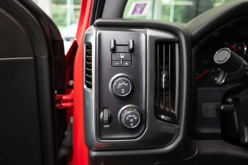Chevrolet Silverado 01/2017-photo-10