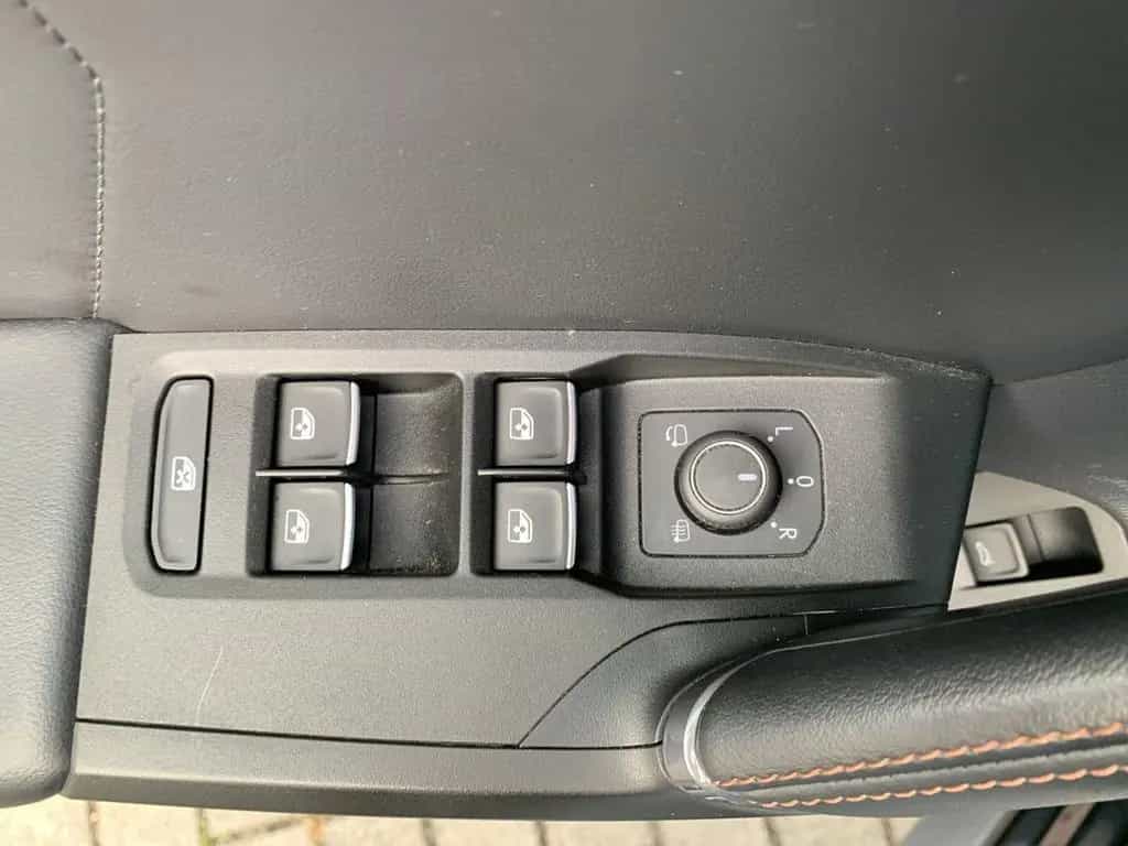 Cupra Leon Sportstourer VZ 2.0 TSI 4Drive PANO+AHK+RFK 01/2022-photo-33
